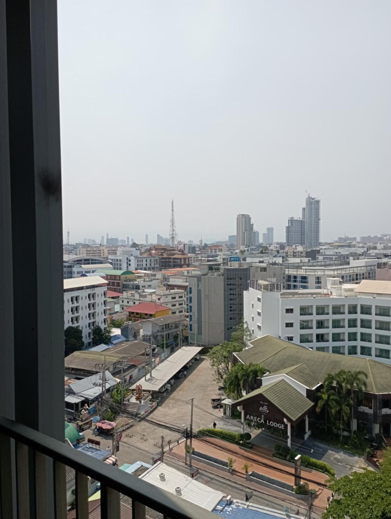 The Base Pattaya By Nami Exterior foto